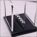 Pêndulo de Newton Decorativo, 5 Esferas Metálicas, Base Preta, 14 cm Enfeite Decorativo Para Escritório Sala Quarto