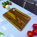 Kit de 2 Tábuas de Corte em Madeira, para Cozinha Corte Legumes e Churrasco, Design atemporal